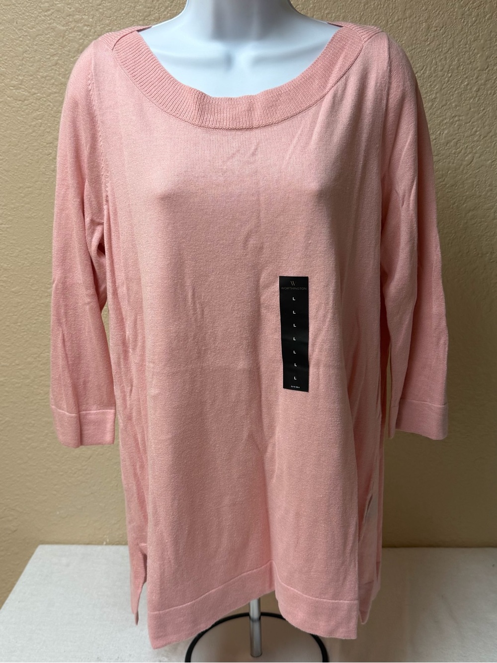 4/$20 Worthington Pink Scoop Neck Sweater